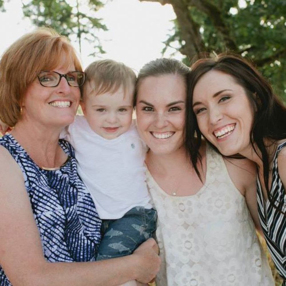 Meet your Posher, Hayley