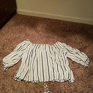 hippie laundry --- adorable crop top