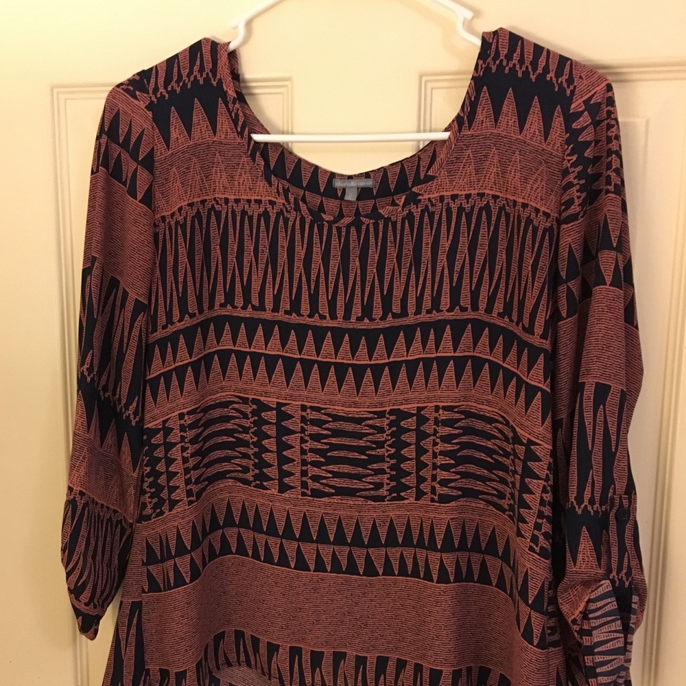 Patterned Blouse - Picture 2 of 2