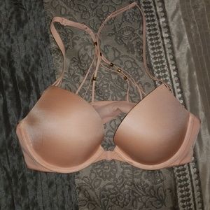 LIKE NEW VS Blush push up bra