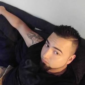 Meet your Posher, Cesar