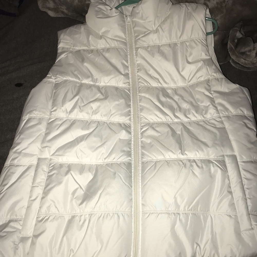 White puffer jacket