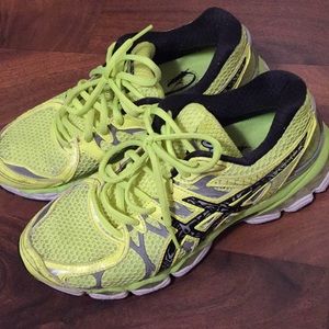 Asics Nimbus 16 sz 8.5