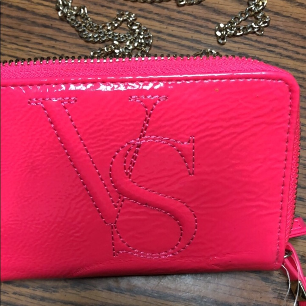 v.s. purse.