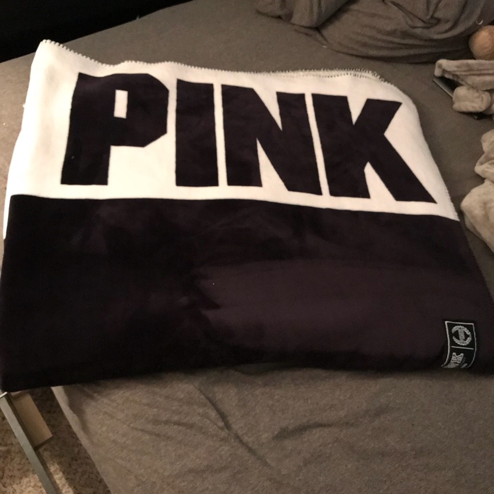 PINK Blanket