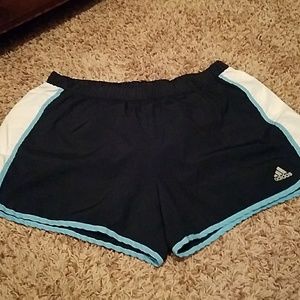 Adidas running shorts 👟