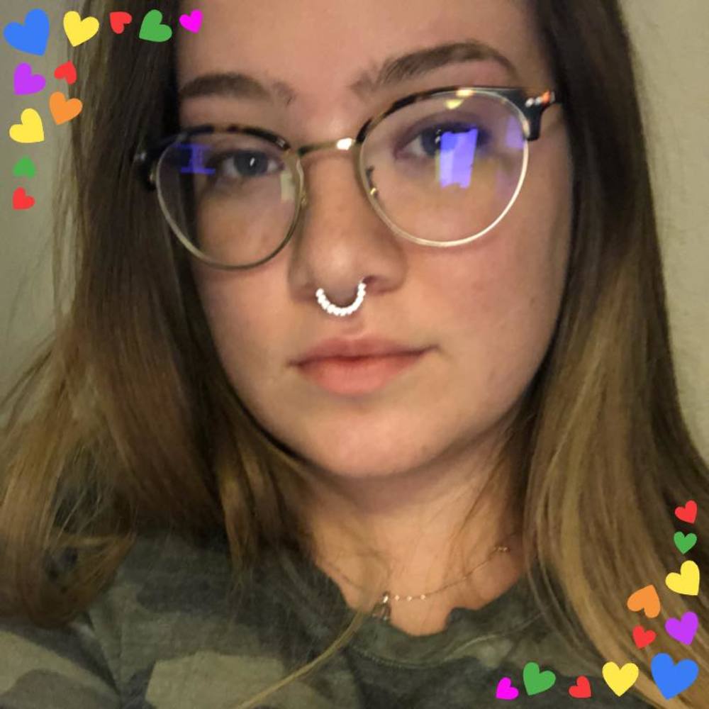 Meet your Posher, Danielle