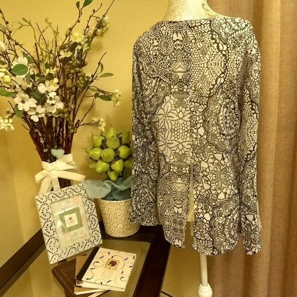 Blouse - Picture 3 of 4