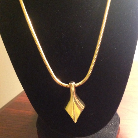 RARE VINTAGE Lanvin pendant necklace PRICE DROP - Picture 2 of 7