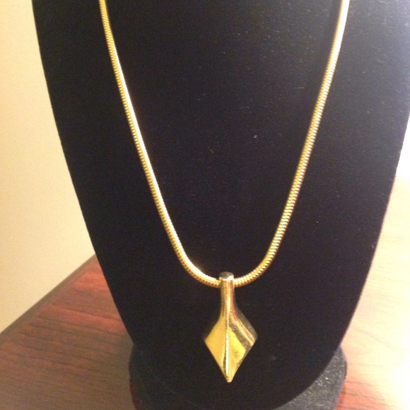 RARE VINTAGE Lanvin pendant necklace PRICE DROP - Picture 4 of 7