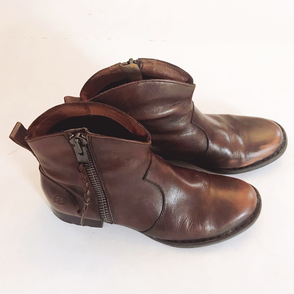 ⚡️SALE⚡️Born Brown Leather Ankle Boots