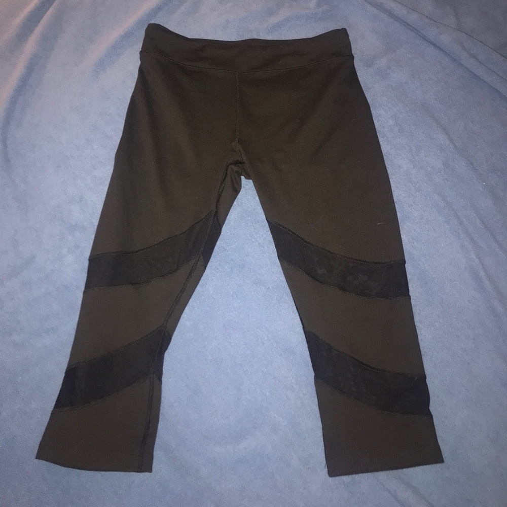 BCG Cropped Leggings