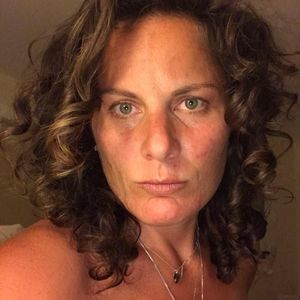 Meet your Posher, Loralee