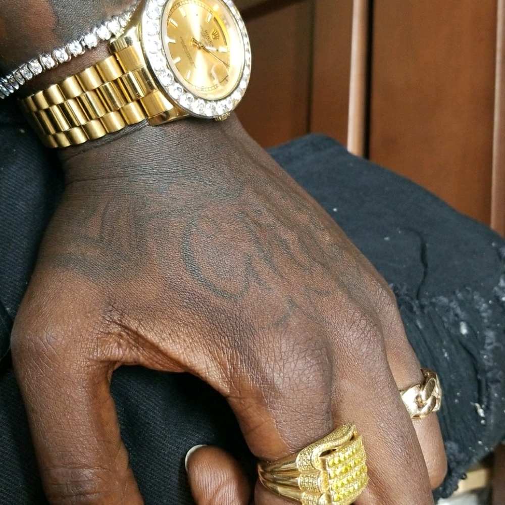 Meet your Posher, James