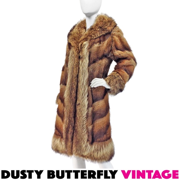 SOLD! VINTAGE 70s FUR COAT Chevron MUSKRAT Raccoon - Picture 1 of 8