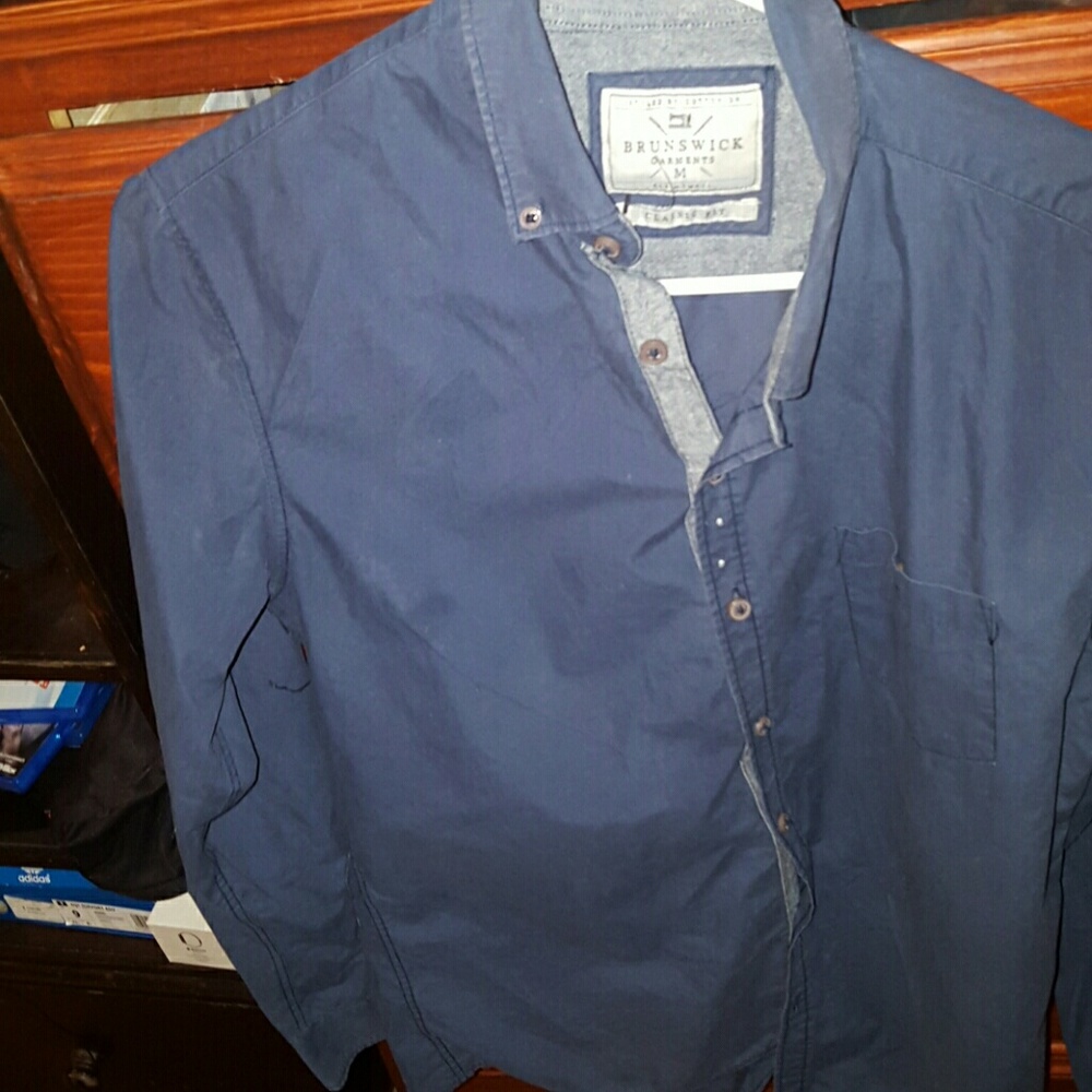 Meduim dressing shirt