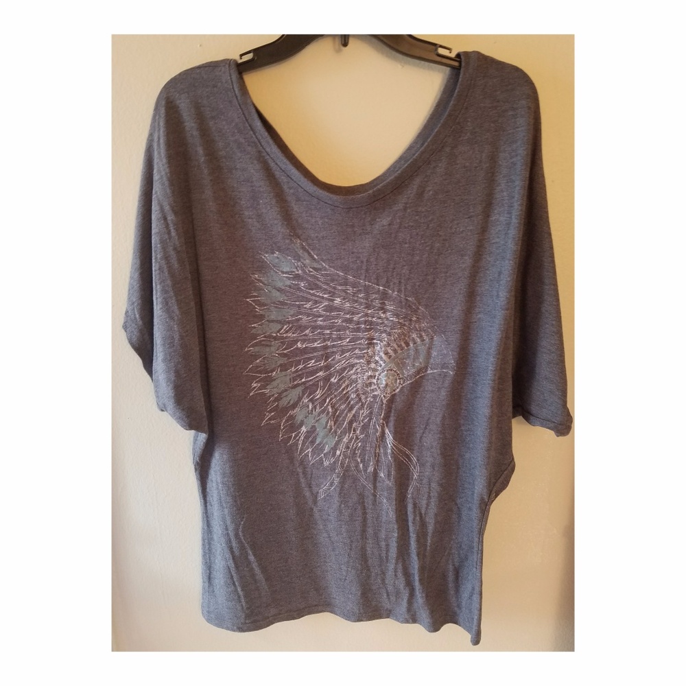 NWOT Winged Sleeve Top