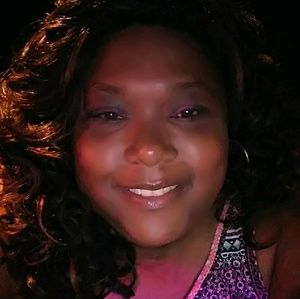 Meet your Posher, Latoya