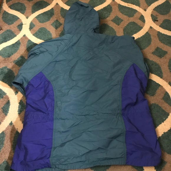 Women’s L.L. Bean Jacket - Picture 2 of 3