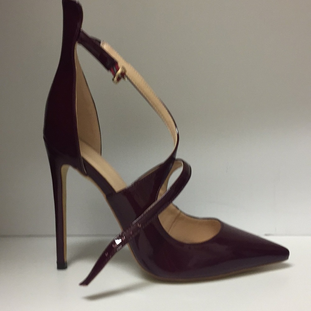 Brand new burgundy stilettos 👠