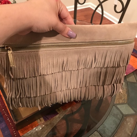 BCBGMAXAZARIA April fringe clutch - Picture 4 of 8