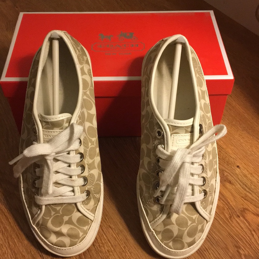 Brown&white monogrammed coach low-top sneakers