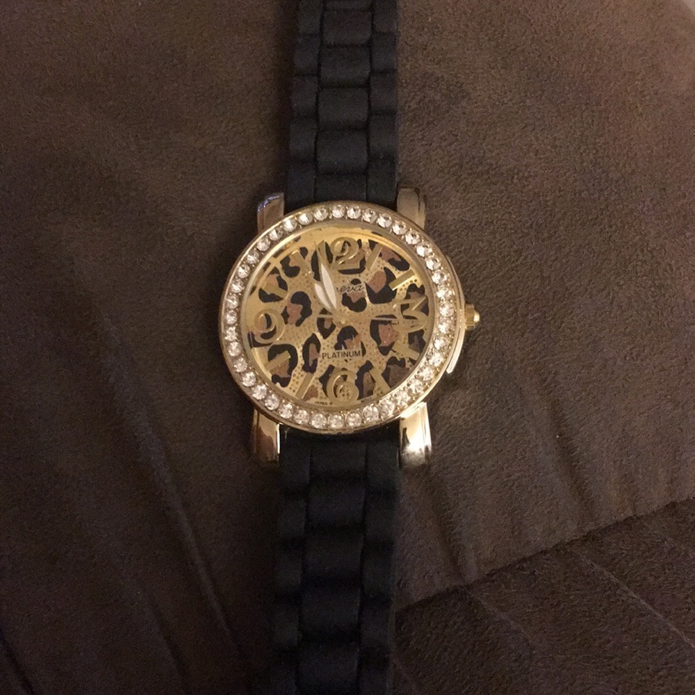 Watch - Picture 2 of 2