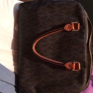 MK bag excellent condition $250