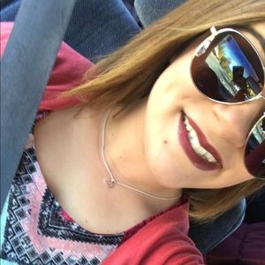 Meet your Posher, Carly