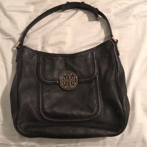 Tory Burch Amanda Hobo Purse Black 🖤