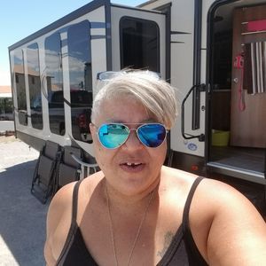 Meet your Posher, Yolanda