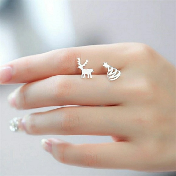 Reindeer and Christmas Tree Earrings - Picture 4 of 5