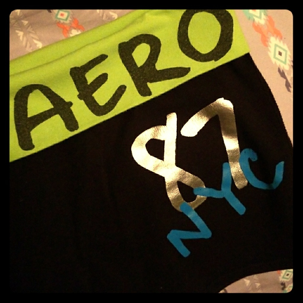 AERO yoga shorty shorts