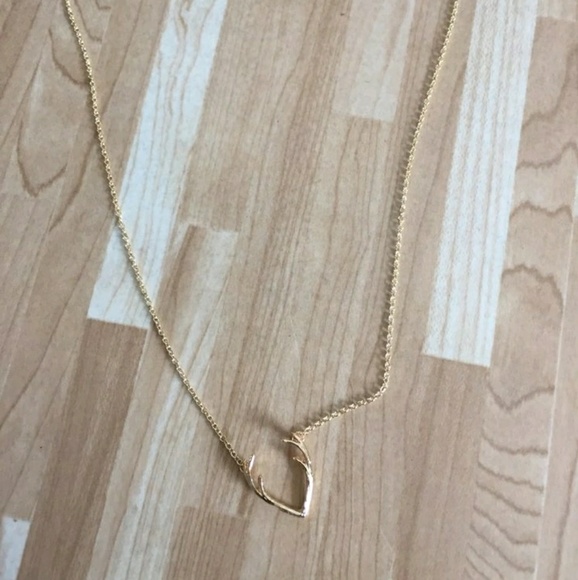 Antler Necklace - Picture 3 of 5