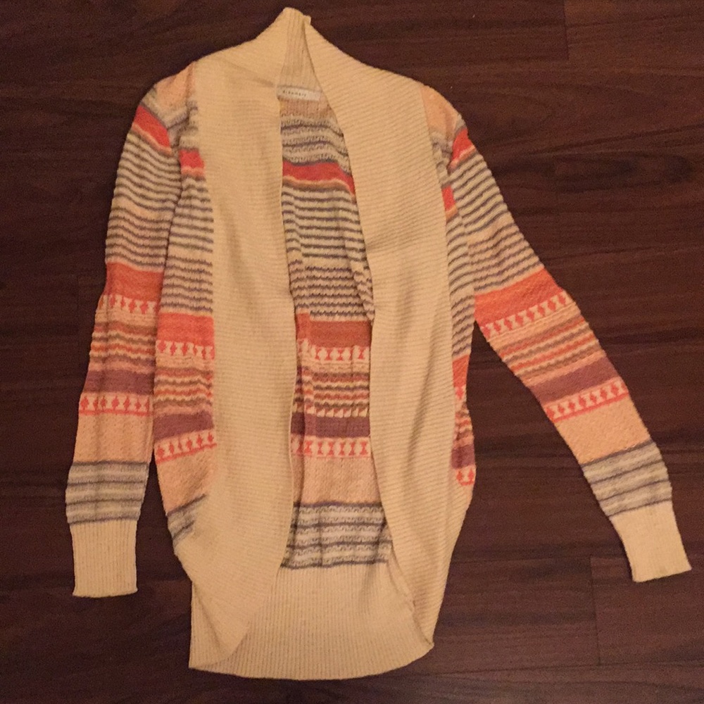 Long cardigan GREAT CONDITION! ✨⭐️✨⭐️✨🌟✨🌟