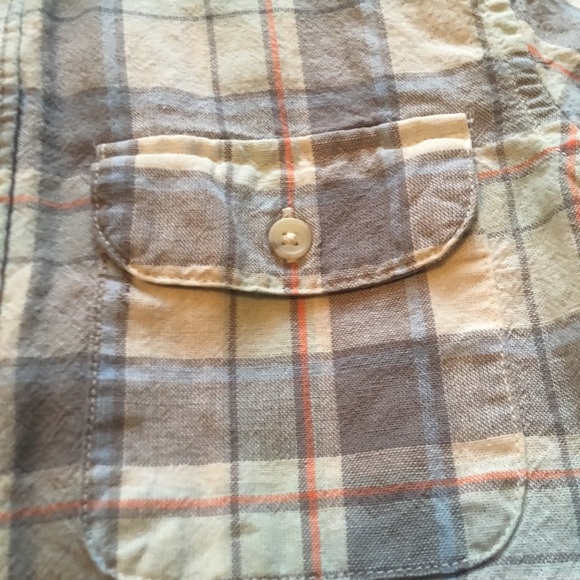 🔆SALE🔆💙Boys Old Navy Flannel Type Button Down💙 - Picture 2 of 4