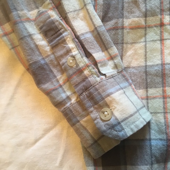 🔆SALE🔆💙Boys Old Navy Flannel Type Button Down💙 - Picture 3 of 4