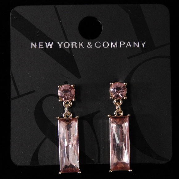 NWT Gold earring with pink crystal dangle NYCOE2 - Picture 2 of 5
