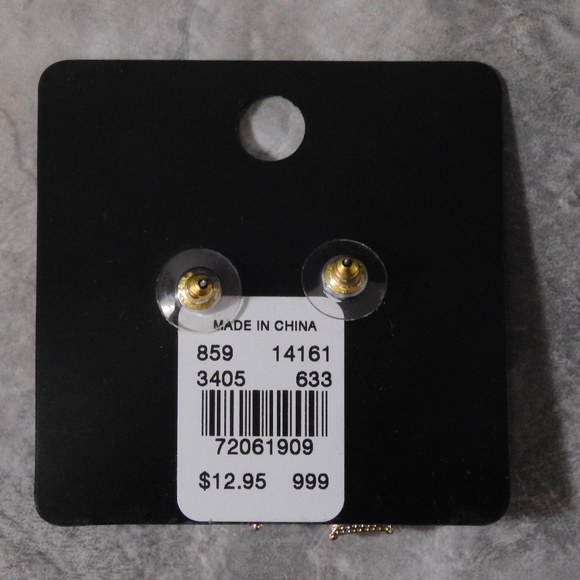 NWT Gold earring with pink crystal dangle NYCOE2 - Picture 3 of 5