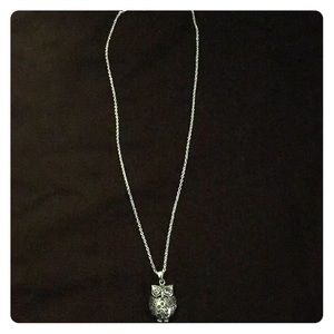 Necklace with pendant