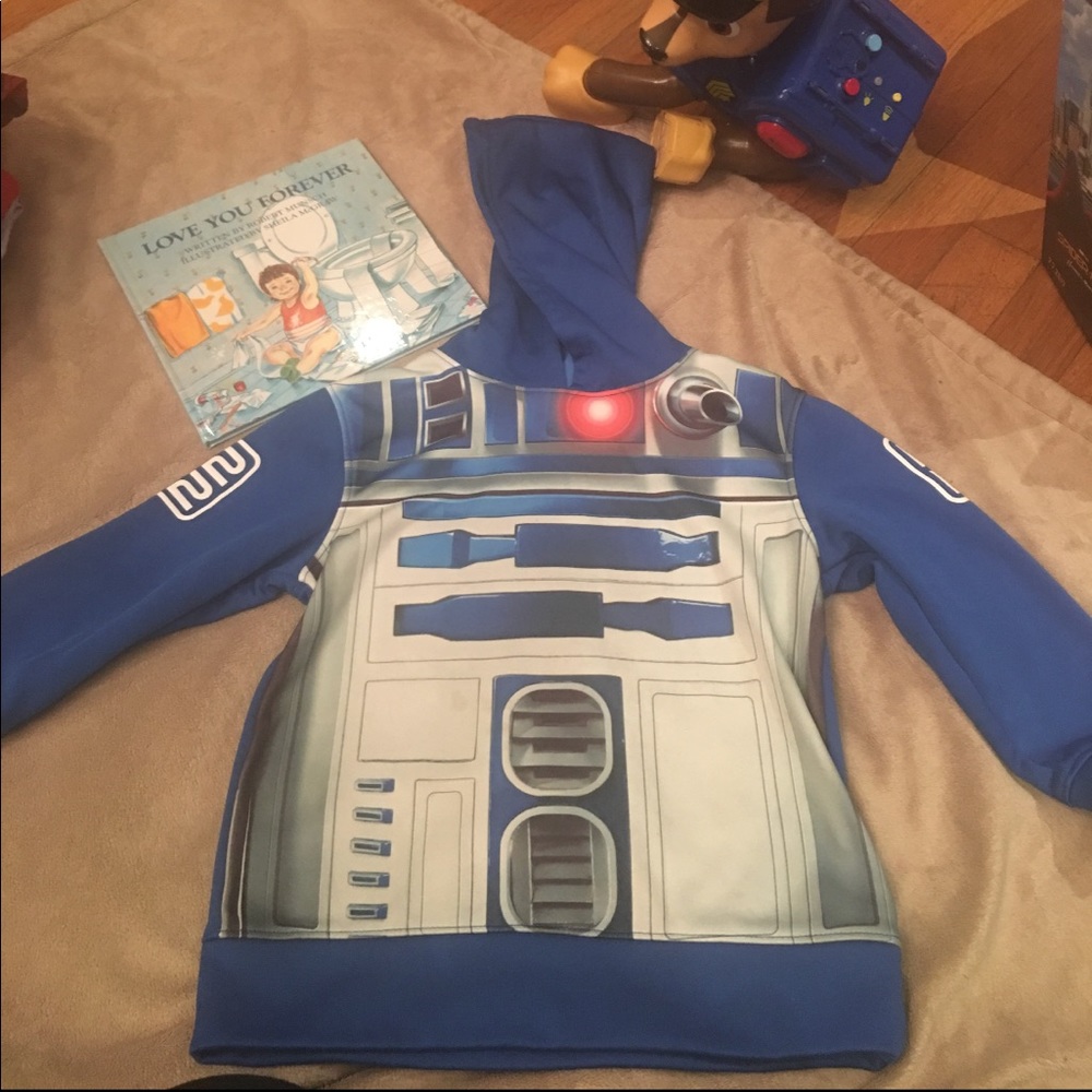 Star Wars sweatshirt