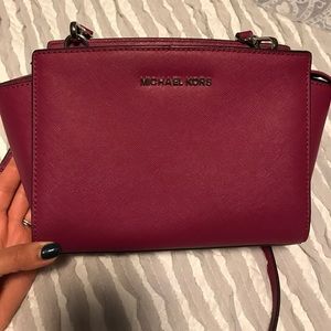 Michael Kors Small crossbody (Selma Mini Saffiano)