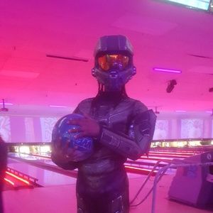 Meet your Posher, Jonny