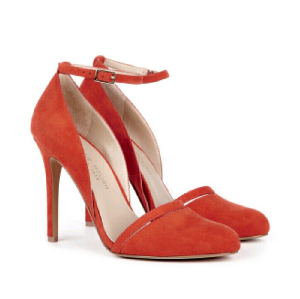 Julianne Hough Audra true red Heels 8M NWOT