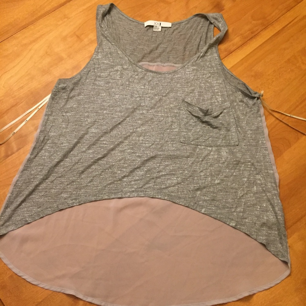 Adorable shimmery top