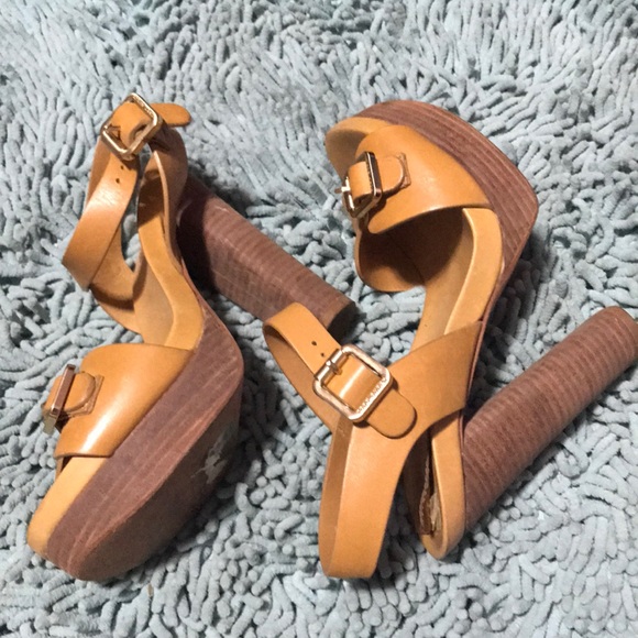Tory Burch sandals - Picture 4 of 8