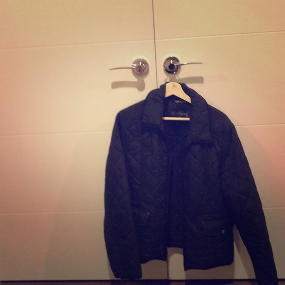 Black gorgeous winter jacket Size L - Picture 2 of 6