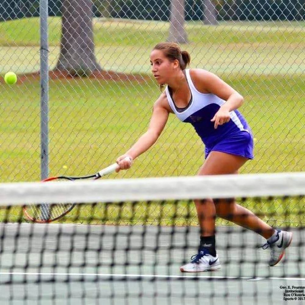 Meet your Posher, Alessandra