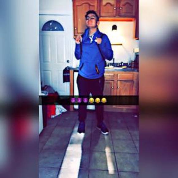 Meet your Posher, Justin - Picture 1 of 1