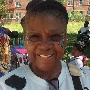 Meet your Posher, Frances